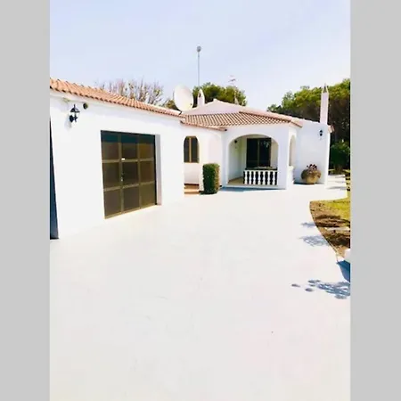 Leon Menorca, Tu Casa Menorquina!