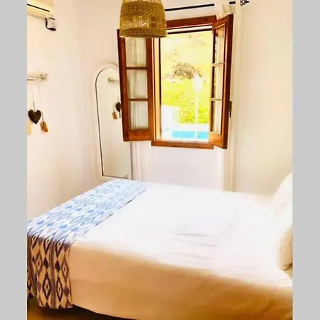 Leon Menorca, Tu Casa Menorquina!